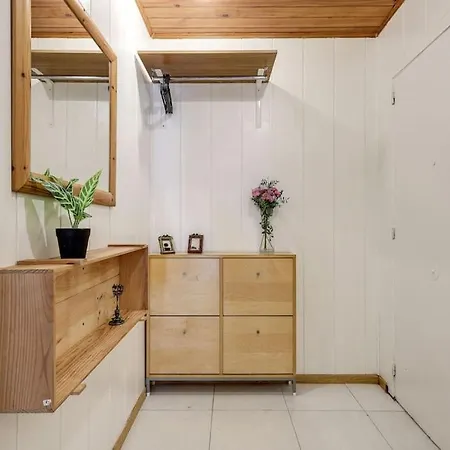 Penthouse With Big Terrace, Quiet Area, 1 Bedroom Apartment Barcelona