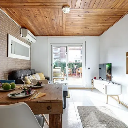 Penthouse With Big Terrace, Quiet Area, 1 Bedroom Apartman