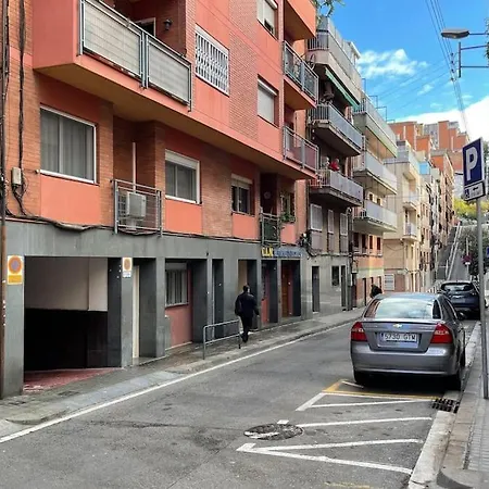 Penthouse With Big Terrace, Quiet Area, 1 Bedroom * Barcelona